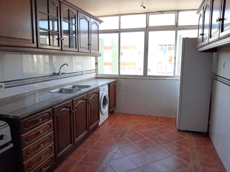 Apartamento T2 Cacem com elevador